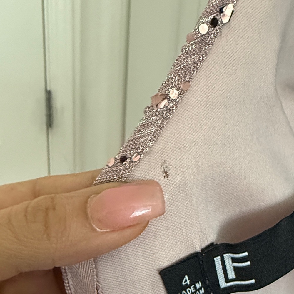 Leslie Fay Elegant Rose Gold Sequin Gown - Picture 9 of 13